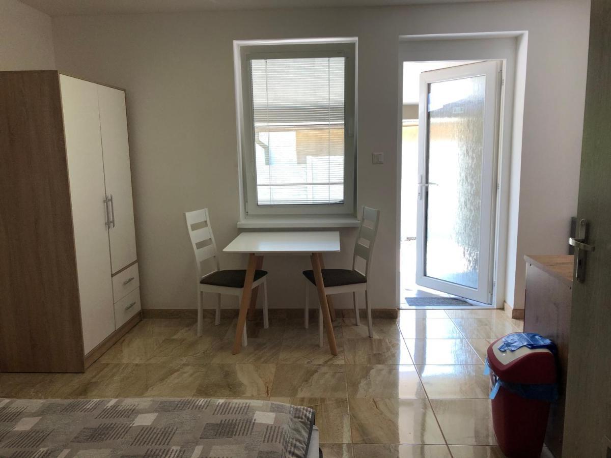 Podhajska 110 Apartment Luaran gambar